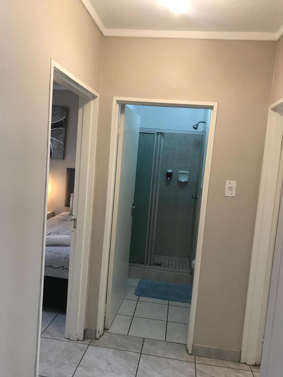 Menlyn Maine Apartments, Menlyn Place Appartement *