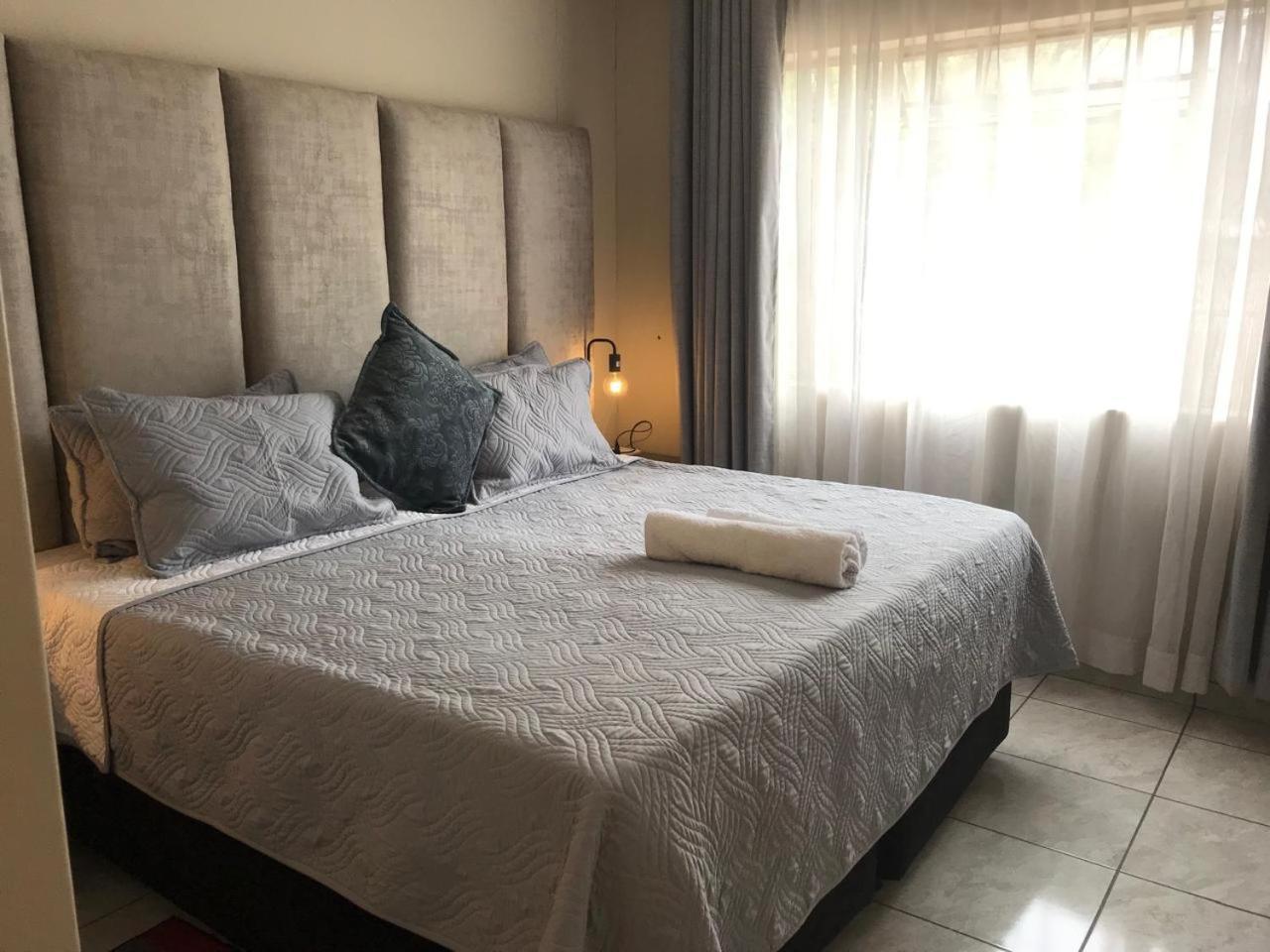 Menlyn Maine Apartments, Menlyn Place Appartement