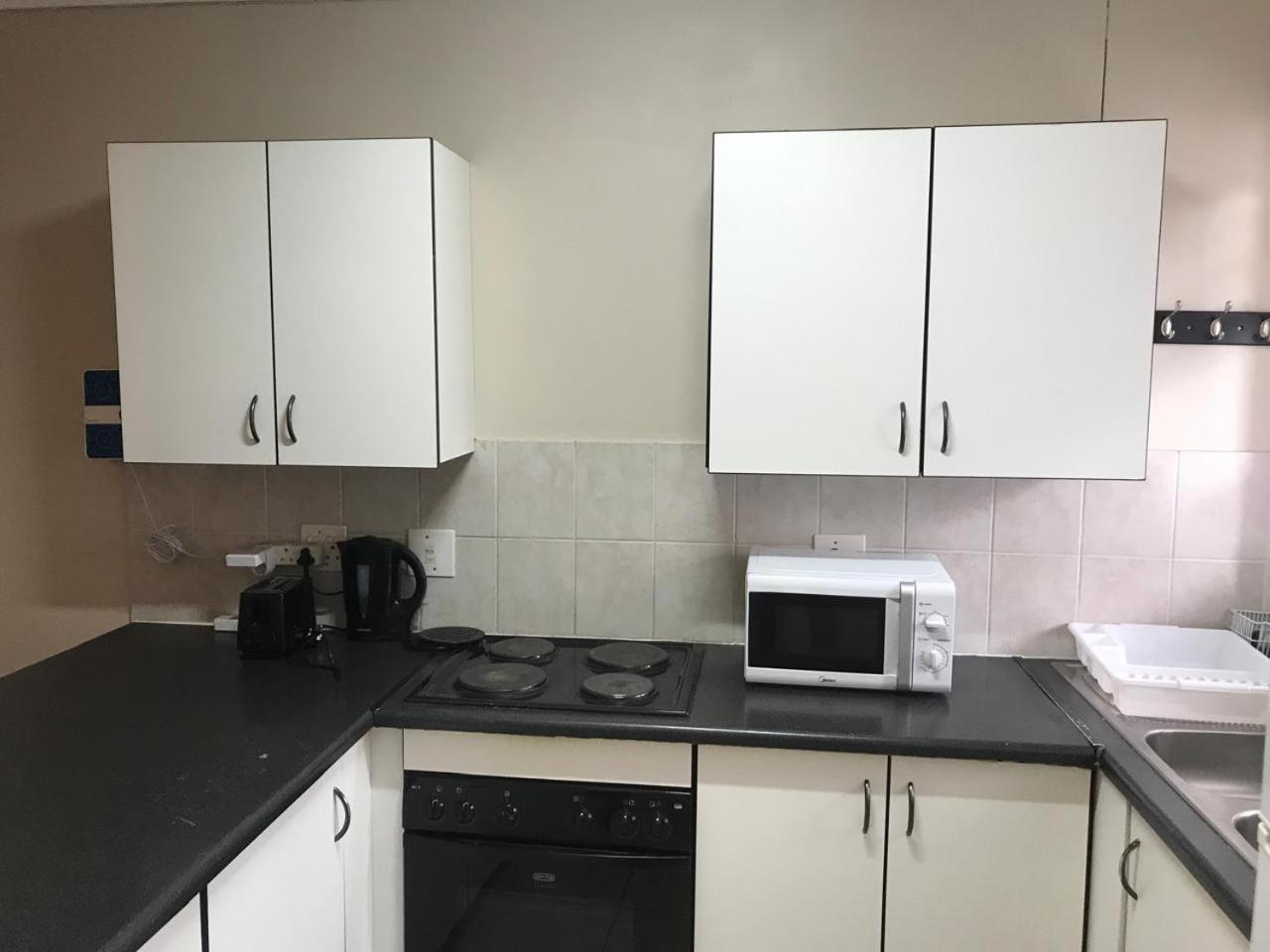 Menlyn Maine Apartments, Menlyn Place *