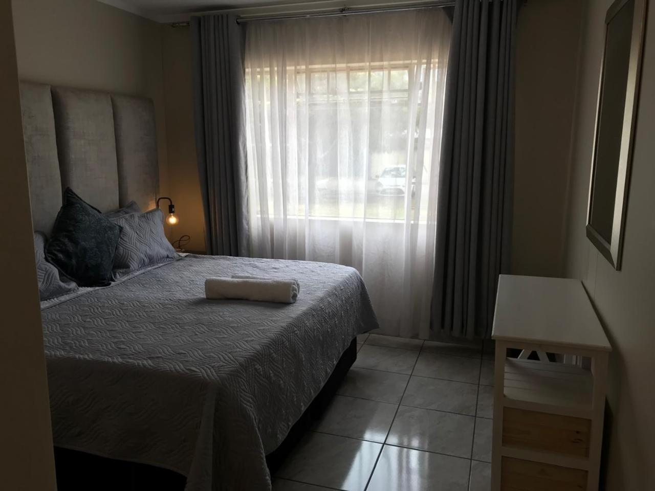 Menlyn Maine Apartments, Menlyn Place Appartement